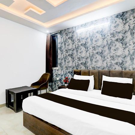 Super Townhouse Shaheed Path Near Ambedkar University Formerly Kings Paradise Bijnaur 외부 사진