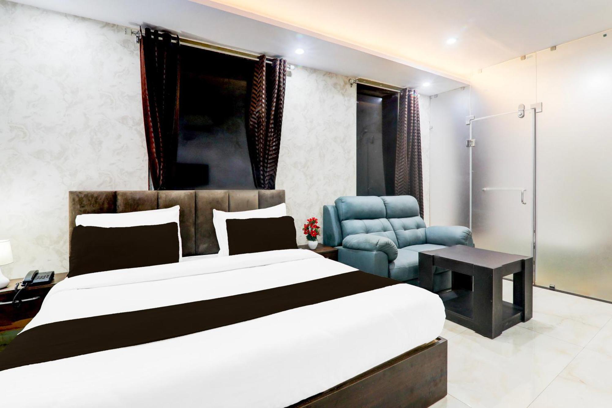 Super Townhouse Shaheed Path Near Ambedkar University Formerly Kings Paradise Bijnaur 외부 사진